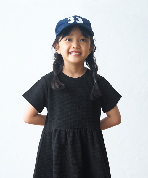 【新品同様】TO BE CHIC やぎ革レザー切替エンボス加工ワンピース40/L 新品同様】TO BE CHIC やぎ革レザー切替エンボス加工ワンピース40/L