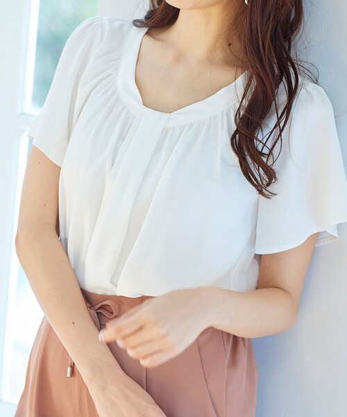 Tiaclasse(ティアクラッセ)の「【洗える】大人フェミニンなボウタイ風フレア袖ブラウス(シャツ/ブラウス・レディース・ネイビー/オフホワイト/サックスブルー/ミント/ピンクベージュ・L/M)」の16枚目の写真