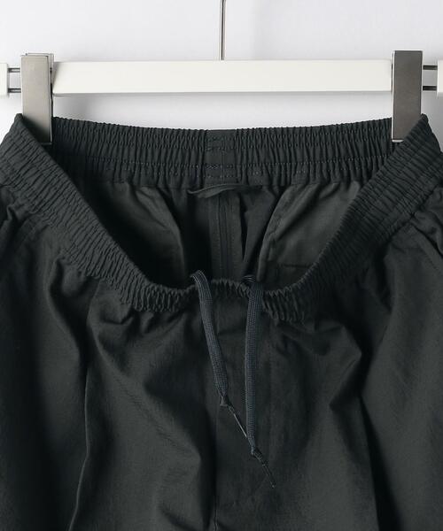 green label relaxing(グリーンレーベルリラクシング)の「OLT< 機能 / 吸水速乾・洗濯機洗い可 > コマツエステル 1プリーツ 9分丈 イージーパンツ(その他パンツ・メンズ・ベージュ/ブラック/ダークグリーン・S/L/M/XL)」の9枚目の写真