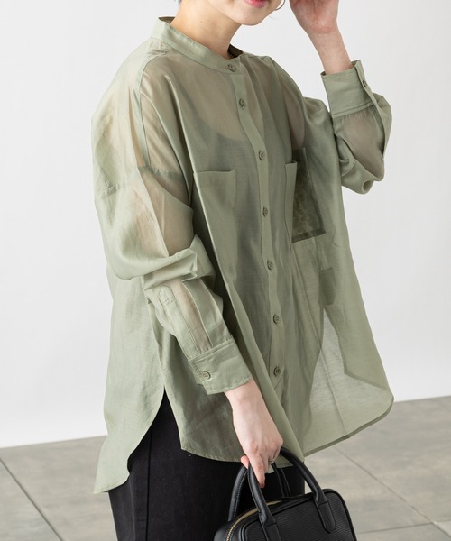 COLONY 2139(コロニートゥーワンスリーナイン)の「再生ポリバンドカラーシアー長袖シャツ(シャツ/ブラウス・レディース・カーキ/オフホワイト/ベージュ/ブラック・MEDIUM/LARGE)」の4枚目の写真