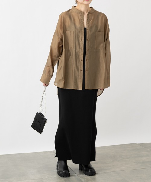 COLONY 2139(コロニートゥーワンスリーナイン)の「再生ポリバンドカラーシアー長袖シャツ(シャツ/ブラウス・レディース・カーキ/オフホワイト/ベージュ/ブラック・MEDIUM/LARGE)」の21枚目の写真