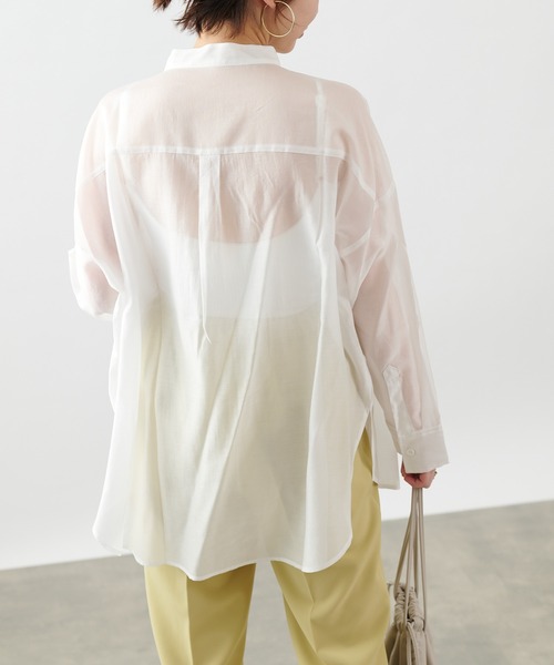 COLONY 2139(コロニートゥーワンスリーナイン)の「再生ポリバンドカラーシアー長袖シャツ(シャツ/ブラウス・レディース・カーキ/オフホワイト/ベージュ/ブラック・MEDIUM/LARGE)」の5枚目の写真