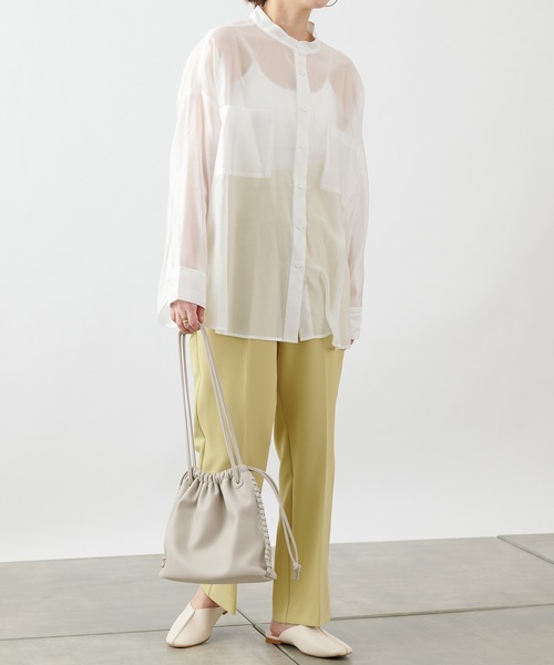 COLONY 2139(コロニートゥーワンスリーナイン)の「再生ポリバンドカラーシアー長袖シャツ(シャツ/ブラウス・レディース・カーキ/オフホワイト/ベージュ/ブラック・MEDIUM/LARGE)」の9枚目の写真