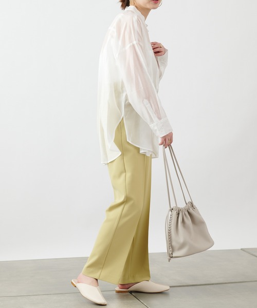 COLONY 2139(コロニートゥーワンスリーナイン)の「再生ポリバンドカラーシアー長袖シャツ(シャツ/ブラウス・レディース・カーキ/オフホワイト/ベージュ/ブラック・MEDIUM/LARGE)」の10枚目の写真