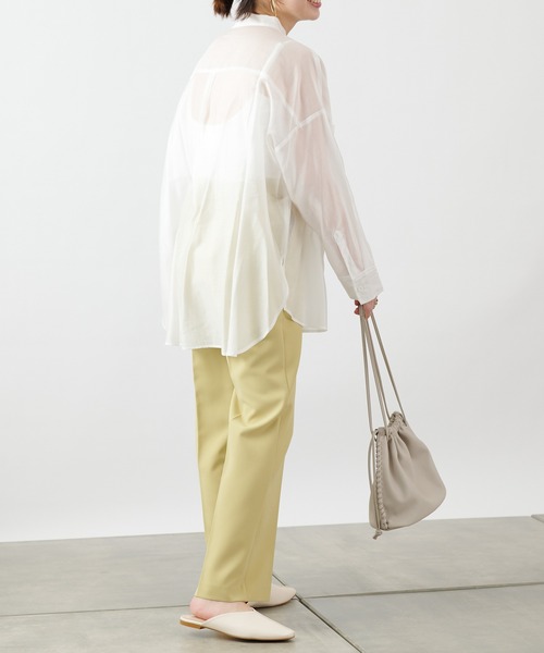 COLONY 2139(コロニートゥーワンスリーナイン)の「再生ポリバンドカラーシアー長袖シャツ(シャツ/ブラウス・レディース・カーキ/オフホワイト/ベージュ/ブラック・MEDIUM/LARGE)」の13枚目の写真