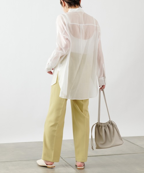 COLONY 2139(コロニートゥーワンスリーナイン)の「再生ポリバンドカラーシアー長袖シャツ(シャツ/ブラウス・レディース・カーキ/オフホワイト/ベージュ/ブラック・MEDIUM/LARGE)」の8枚目の写真