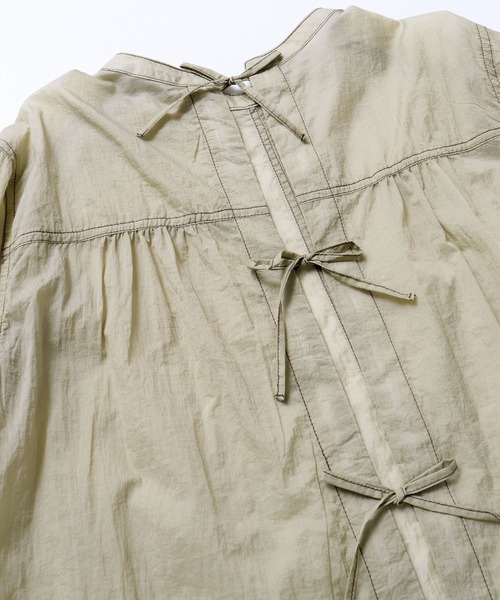 khakito（カーキト）の「シアー サージカルブラウス（シャツ/ブラウス・レディース・ブラック/オフホワイト/ライトカーキ・FREE）」の9枚目の写真