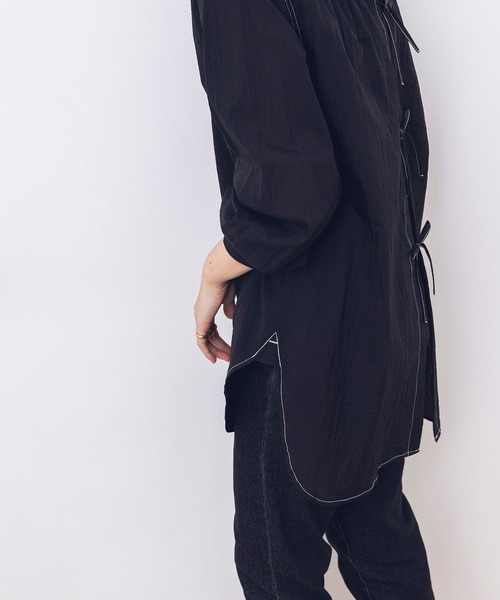 khakito（カーキト）の「シアー サージカルブラウス（シャツ/ブラウス・レディース・ブラック/オフホワイト/ライトカーキ・FREE）」の6枚目の写真