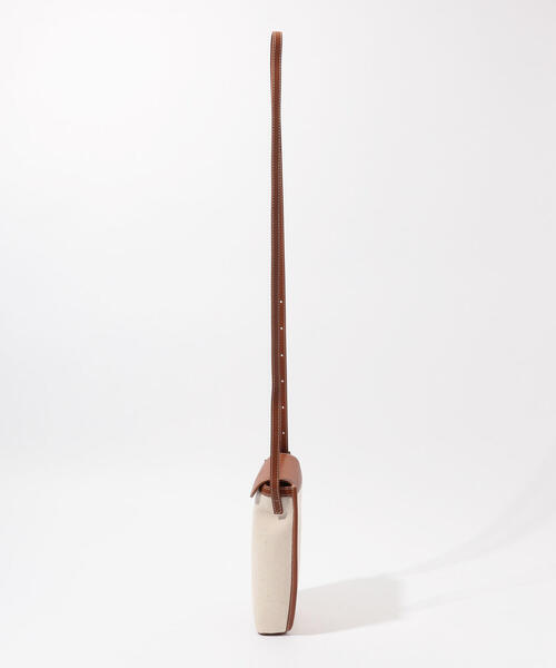 TOMORROWLAND (トゥモローランド)の「The dilettante コットンキャンバス×レザー サコッシュ(ボディバッグ/ウエストポーチ・メンズ・ホワイト系その他・FREE)」の6枚目の写真