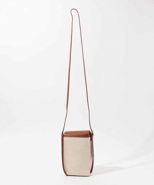 TOMORROWLAND (トゥモローランド)の「The dilettante コットンキャンバス×レザー サコッシュ(ボディバッグ/ウエストポーチ・メンズ・ホワイト系その他・FREE)」の5枚目の写真