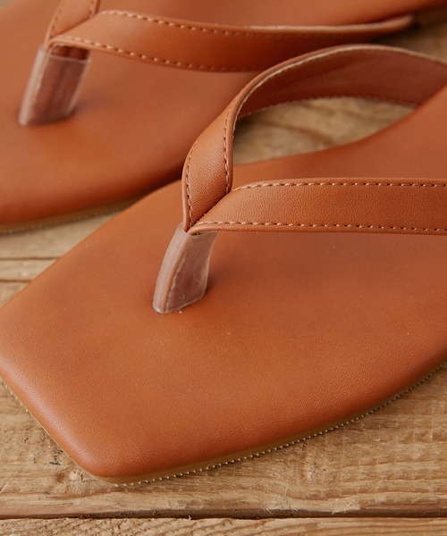 CIAOPANIC TYPY(チャオパニックティピー)の「スクエアトゥトングサンダル(サンダル・レディース・ブラック/ベージュ/ブラウン/パープル・38/36/37)」の12枚目の写真