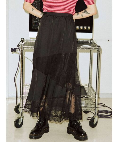 jouetie（ジュエティ）の「ブロッキングマーメイドレーススカート（スカート・レディース・ブラック/ブルー/アイボリー・MEDIUM）」の2枚目の写真