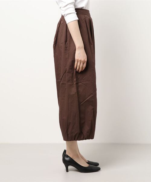 Samansa Mos2（サマンサ モスモス）の「バルーンチノパンツ（チノパンツ・レディース・ダークブラウン/ベージュ/チャコール・ﾌﾘ-）」の5枚目の写真