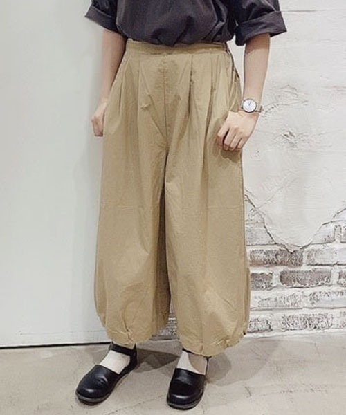Samansa Mos2（サマンサ モスモス）の「バルーンチノパンツ（チノパンツ・レディース・ダークブラウン/ベージュ/チャコール・ﾌﾘ-）」の3枚目の写真