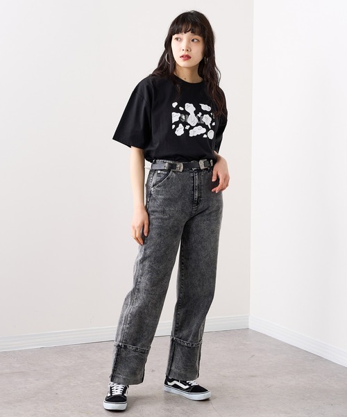 RASVOA（ラスボア）の「ウシ柄スマイル？Ｔシャツ（Tシャツ/カットソー・レディース・ブラック/オフホワイト・FREE）」の11枚目の写真