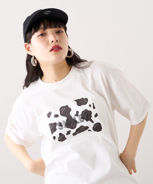 RASVOA（ラスボア）の「ウシ柄スマイル？Ｔシャツ（Tシャツ/カットソー・レディース・ブラック/オフホワイト・FREE）」の8枚目の写真