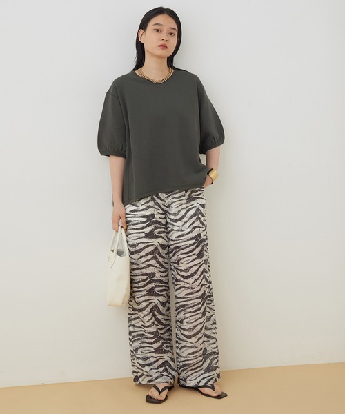 ADAM ET ROPE'(アダムエロペ)の「【WEB限定】ミニ裏毛パフスリーブTEE(Tシャツ/カットソー・レディース・チャコールグレー/キナリ/イエロー・FREE)」の19枚目の写真