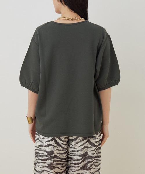 ADAM ET ROPE'(アダムエロペ)の「【WEB限定】ミニ裏毛パフスリーブTEE(Tシャツ/カットソー・レディース・チャコールグレー/キナリ/イエロー・FREE)」の12枚目の写真