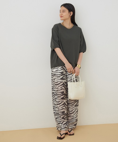ADAM ET ROPE'(アダムエロペ)の「【WEB限定】ミニ裏毛パフスリーブTEE(Tシャツ/カットソー・レディース・チャコールグレー/キナリ/イエロー・FREE)」の21枚目の写真