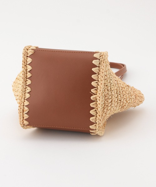 ROPE'（ロペ）の「ラフィアコンビミニバッグ（かごバッグ・レディース・ブラック/キャメル・FREE）」の3枚目の写真