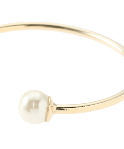Spick & Span（スピックアンドスパン）の「Spick & Spanパールバングル（バングル/リストバンド・レディース・シルバー/ゴールド・FREE）」の4枚目の写真