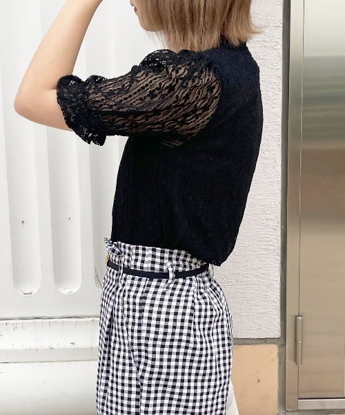 apres jour（アプレジュール）の「レースハイネックトップス【ZOZOTOWN限定アイテム】（シャツ/ブラウス・レディース・オフホワイト/ブラック/アイボリー・X-LARGE/フリー）」の4枚目の写真