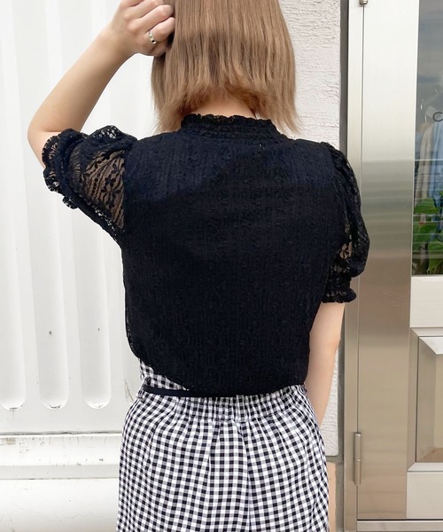 apres jour（アプレジュール）の「レースハイネックトップス【ZOZOTOWN限定アイテム】（シャツ/ブラウス・レディース・オフホワイト/ブラック/アイボリー・X-LARGE/フリー）」の6枚目の写真