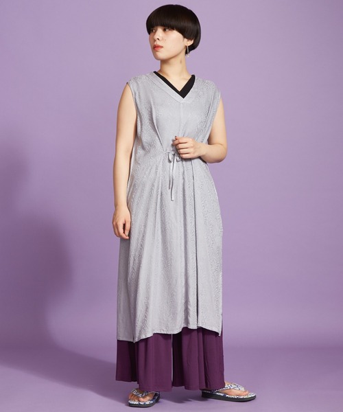カヤ（カヤ）の「【カヤ】菊薫るワンピース（ワンピース・レディース・グリーン/スミクロ/レッド/ブルー/グレー/ネイビー/ライトパープル・FREE）」の2枚目の写真