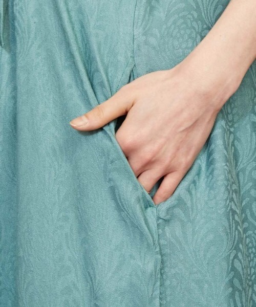 カヤ（カヤ）の「【カヤ】菊薫るワンピース（ワンピース・レディース・グリーン/スミクロ/レッド/ブルー/グレー/ネイビー/ライトパープル・FREE）」の20枚目の写真