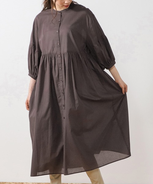 Honeys（ハニーズ）の「バンドカラーワンピース（ワンピース・レディース・ブラック/ブラウン/カーキ/アイボリー/ダークオレンジ・S/M/L）」の3枚目の写真