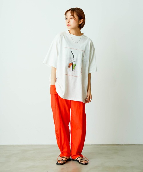 VACANCY（ヴァカンシー）の「【Aki Ishibashi×VACANCY】コラボイラストBIGTシャツ（Tシャツ/カットソー・レディース・ホワイト/オレンジ・FREE）」の9枚目の写真
