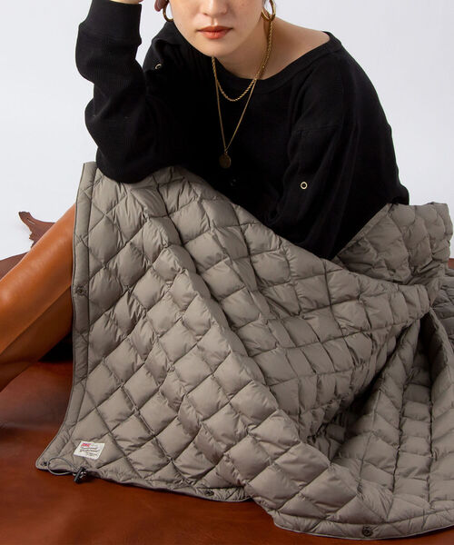 未使用品 Traditional Weatherwear MULTI BLANKET DOWN PACKABLE ダウン マルチブランケット カーキ マッキントッシュ トラディショナルウェザーウェア レディース 5Q3/K06497/KEC08/ Traditional Weatherwear（トラディショナルウェザーウェア）の「MULTI