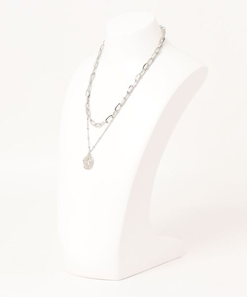 AZUL by moussy（アズールバイマウジー）の「DOUBLE CHAIN COIN NECKLACE / ダブルチェーンコインネックレス（ネックレス・レディース・ゴールド系その他/シルバー・FREE）」の3枚目の写真