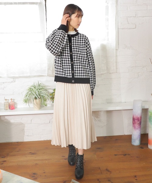 Honeys(ハニーズ)の「チェック柄カーデ(カーディガン/ボレロ・レディース・ブラック/ピンク/サックスブルー/ベージュ・S/M/L)」の5枚目の写真