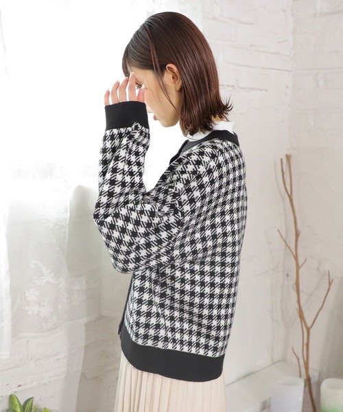 Honeys(ハニーズ)の「チェック柄カーデ(カーディガン/ボレロ・レディース・ブラック/ピンク/サックスブルー/ベージュ・S/M/L)」の9枚目の写真