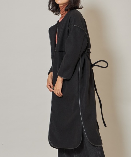 &. NOSTALGIA（アンドドットノスタルジア）の「ボリュームパイピングコート（ステンカラーコート・レディース・ブラック/ベージュ/アイボリー・FREE）」の15枚目の写真