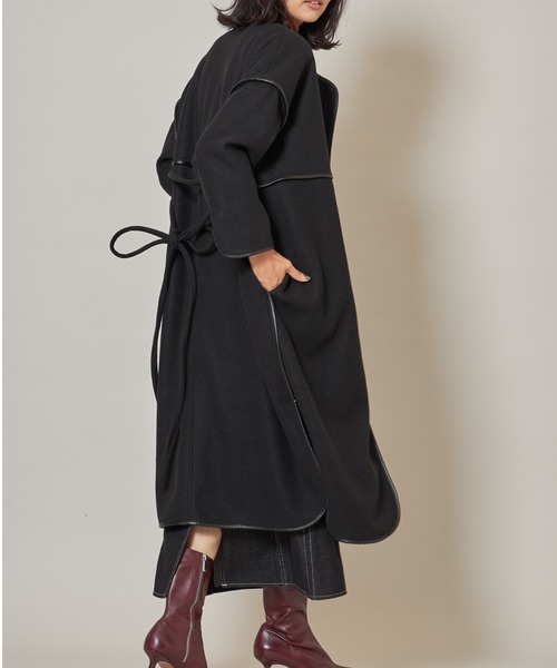 &. NOSTALGIA（アンドドットノスタルジア）の「ボリュームパイピングコート（ステンカラーコート・レディース・ブラック/ベージュ/アイボリー・FREE）」の17枚目の写真