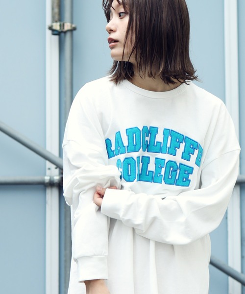 air tokyo sellection(エアートウキョウセレクション)の「【ユニセックスで着用可能】ビッグシルエット 天竺 フェルトロゴ 刺繍 ロンT(Tシャツ/カットソー・メンズ・ブラック/オレンジ/ホワイト/グリーン/ブルー・MEDIUM/LARGE)」の2枚目の写真