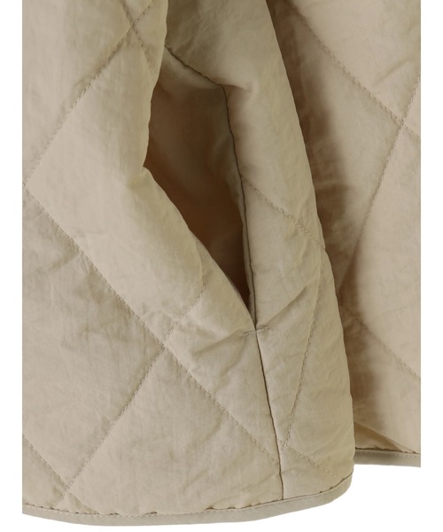 Green　Parks（グリーンパークス）の「キルトショートブルゾン＊（ブルゾン・レディース・カーキ/イエロー/ライトベージュ/ブラック・FREE）」の18枚目の写真