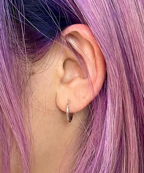 THE MILES（ザ マイルズ）の「GODSIZE ゴッドサイズ THIN HOOP raised by wolves [LARGE]  シンフープピアス レイズド バイ ウルヴス L 片耳用（ピアス（片耳用）・メンズ・シルバー・FREE）」の6枚目の写真