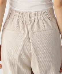 ソフトコーデュロイパンツ 229750を使ったショップスタッフの
