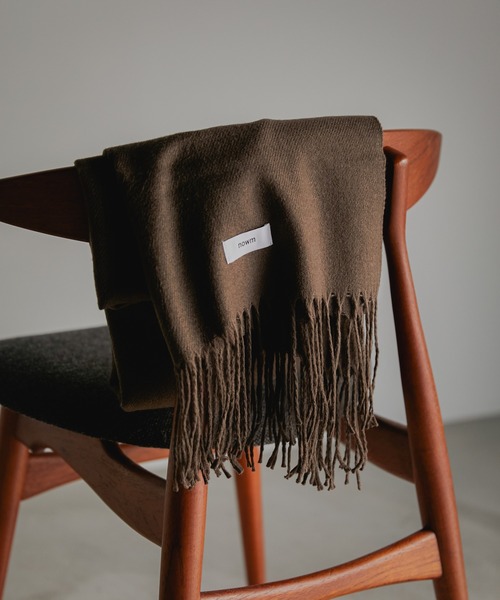 nowm(ノウム)の「【nowm】LONG MUFFLER / 大判マフラー(マフラー・メンズ・ブラック系その他/ブラウン系その他/グレイッシュベージュ・FREE)」の12枚目の写真