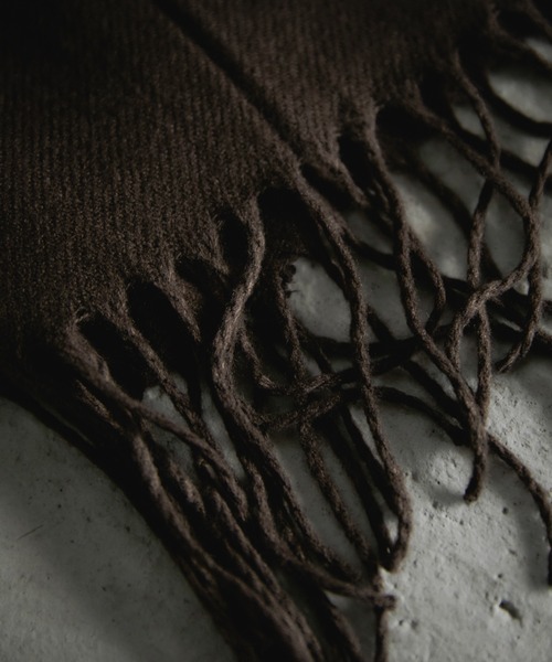 nowm(ノウム)の「【nowm】LONG MUFFLER / 大判マフラー(マフラー・メンズ・ブラック系その他/ブラウン系その他/グレイッシュベージュ・FREE)」の15枚目の写真