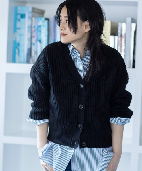 THE SHOP TK (ザ ショップ ティーケー )の「◆畦編みVネックカーディガン(カーディガン/ボレロ・レディース・マスタード/ブラック/アイボリー・12/13)」の11枚目の写真