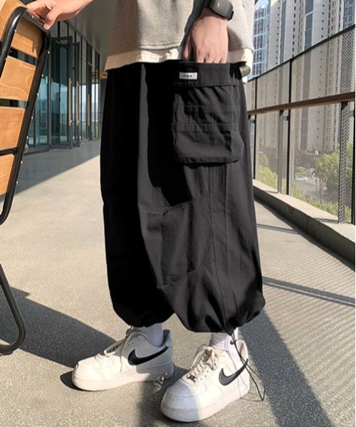 neos(ネオス)の「カーゴパンツ(カーゴパンツ・メンズ・ブラック・MEDIUM)」の1枚目の写真