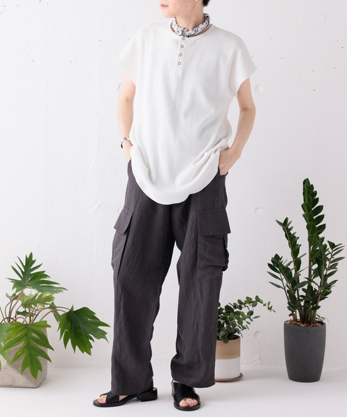 ARCH & LINE(アーチアンドライン)の「オーガニックコットン ワッフルノースリーブTシャツ OG HONEYCOMB TANKTOP(Tシャツ/カットソー・レディース・チャコールグレー/オフホワイト/ライム/ラベンダー・1/2)」の5枚目の写真