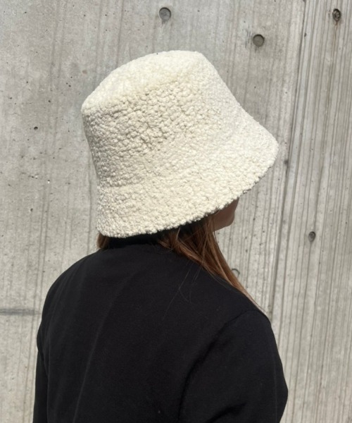 COLOR TOKYO ACCESSORIES(カラートウキョウアクセサリー)の「ボアバケットハット(ハット・レディース・Black/Beige/White・FREE)」の2枚目の写真
