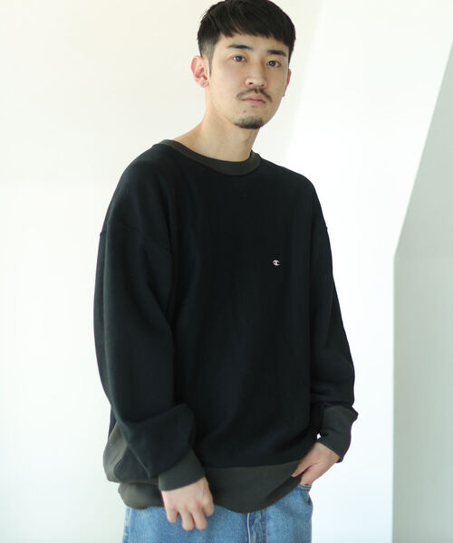 Champion（チャンピオン）の「Champion × BEAMS / 別注 2Tone Reverse Weave Crewneck Sweatshirt（スウェット・メンズ・ブラック/グレー・M/L/XL）」の12枚目の写真