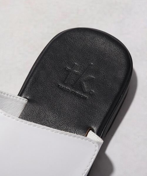 tk.TAKEO KIKUCHI（ティーケータケオキクチ）の「◆【WEB限定】FLワンベルトサンダル（サンダル・メンズ・ホワイト/ブラック・65/75）」の8枚目の写真