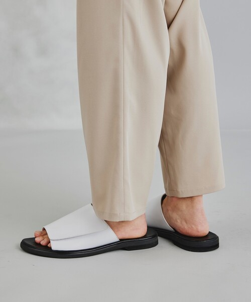 tk.TAKEO KIKUCHI（ティーケータケオキクチ）の「◆【WEB限定】FLワンベルトサンダル（サンダル・メンズ・ホワイト/ブラック・65/75）」の19枚目の写真